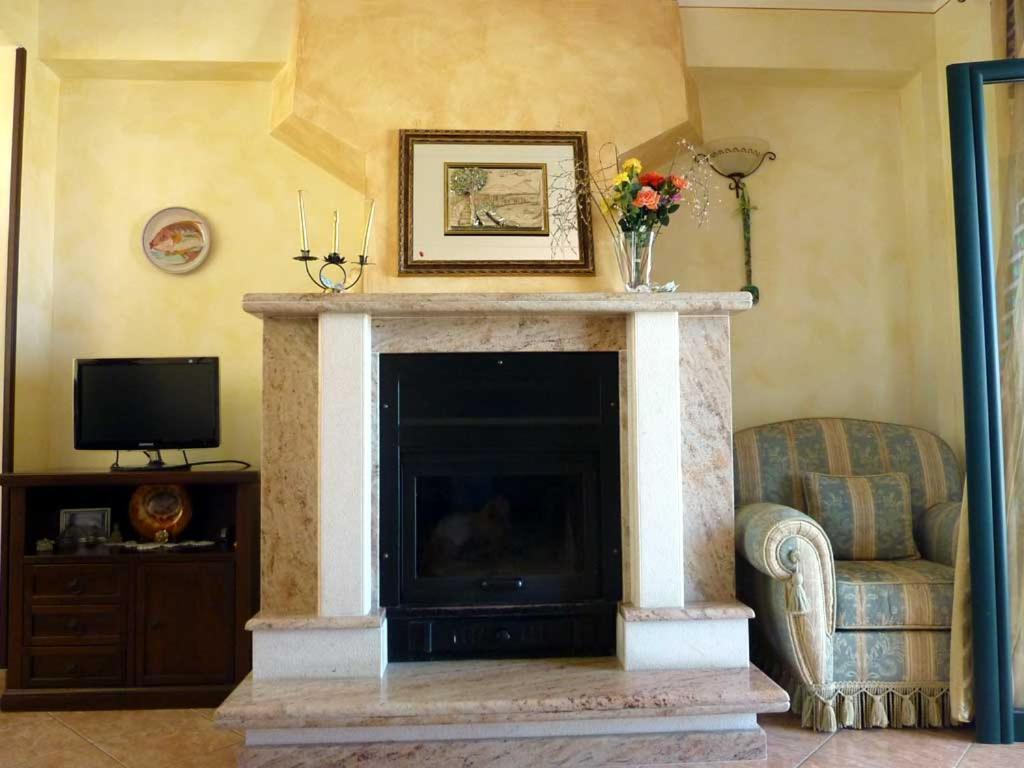Bed and Breakfast La Collina Санта-Мария-дель-Чедро Экстерьер фото