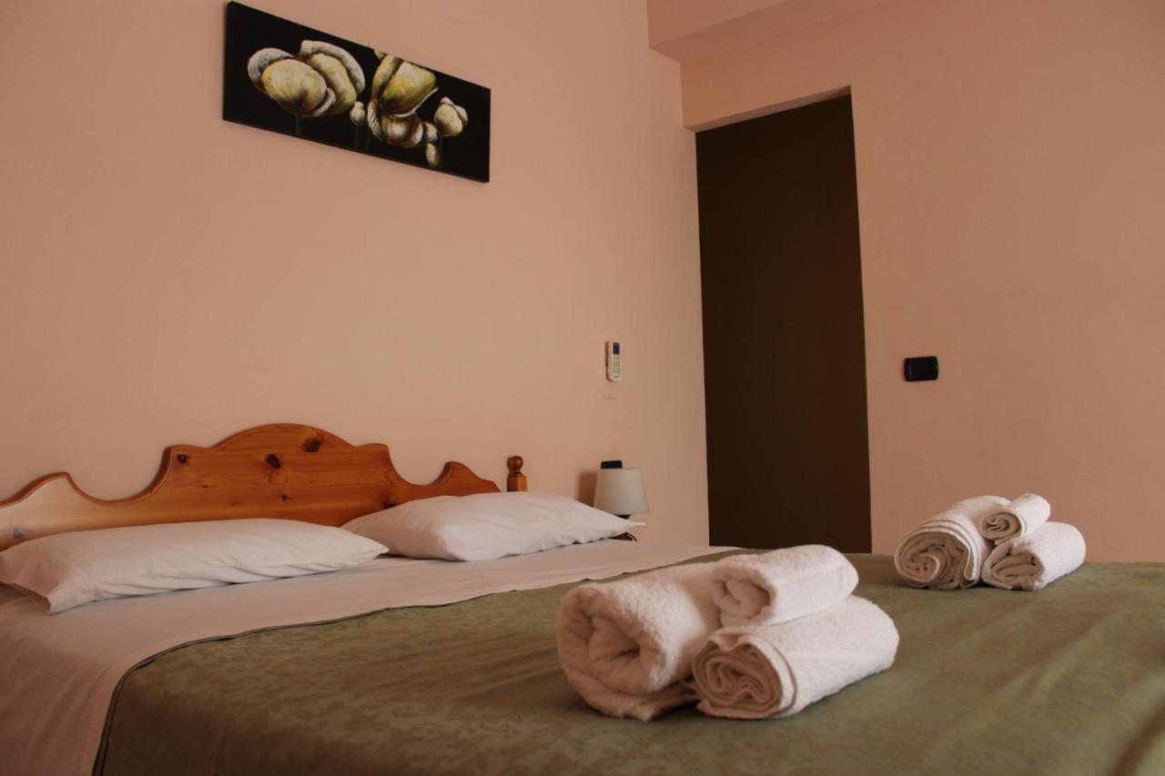 Bed and Breakfast La Collina Санта-Мария-дель-Чедро Экстерьер фото